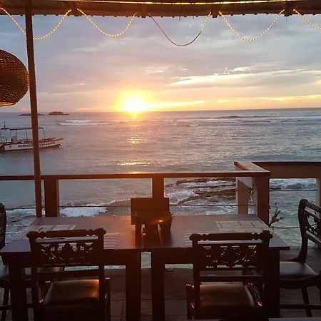 Coral Seas Beach Hikkaduwa Eksteriør bilde